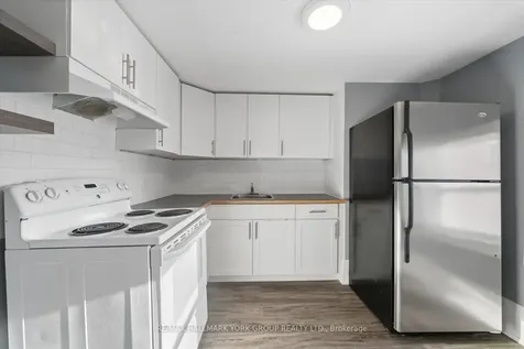 16 Albert Street N Orillia ON L3V 5K1