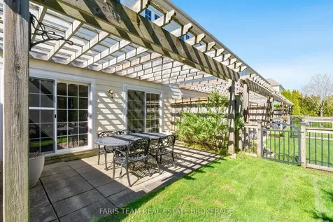 145 Wycliffe Cove N/a Tay ON L0K 2A0