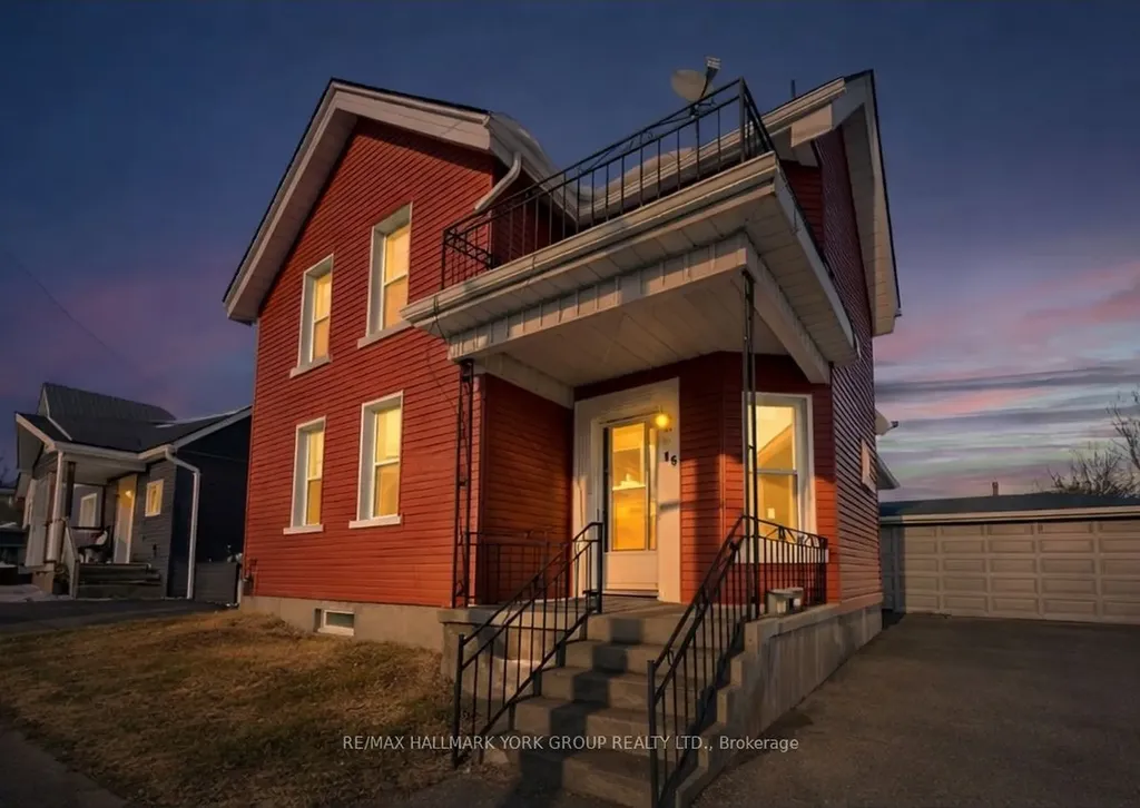 16 Albert Street N Orillia ON L3V 5K1