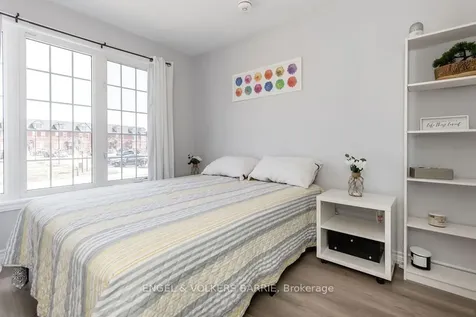 242 Penetanguishene Road Barrie ON L4M 7C2