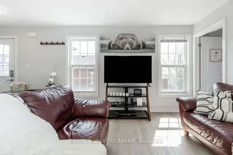 242 Penetanguishene Road Barrie ON L4M 7C2