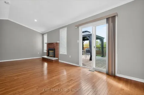 64 Gosney Crescent Barrie ON L4N 6T7