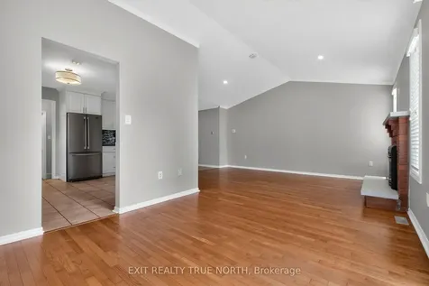 64 Gosney Crescent Barrie ON L4N 6T7