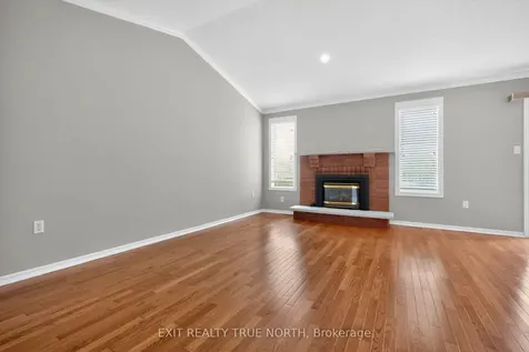 64 Gosney Crescent Barrie ON L4N 6T7