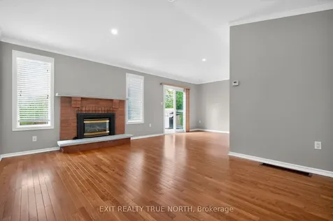 64 Gosney Crescent Barrie ON L4N 6T7