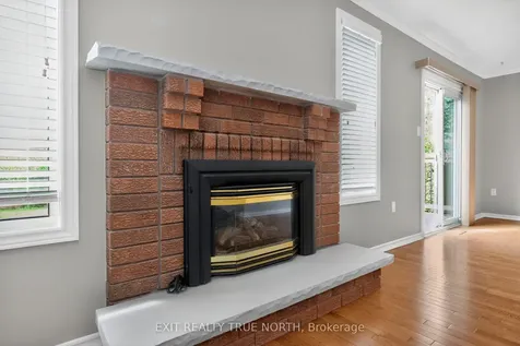 64 Gosney Crescent Barrie ON L4N 6T7