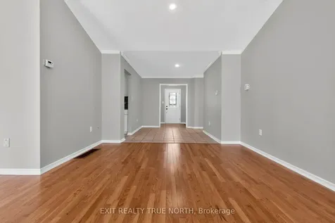 64 Gosney Crescent Barrie ON L4N 6T7