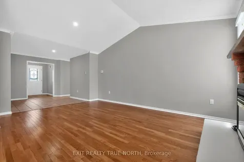 64 Gosney Crescent Barrie ON L4N 6T7