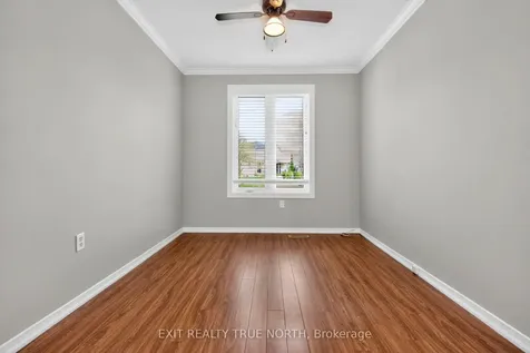 64 Gosney Crescent Barrie ON L4N 6T7