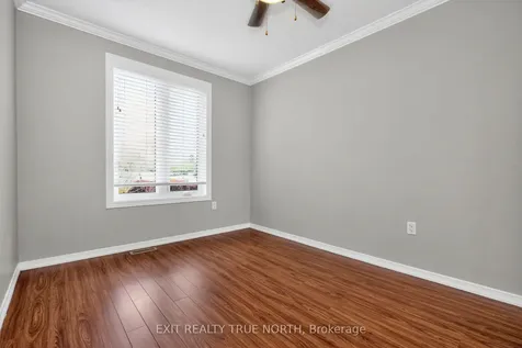 64 Gosney Crescent Barrie ON L4N 6T7