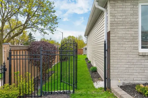64 Gosney Crescent Barrie ON L4N 6T7