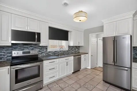 64 Gosney Crescent Barrie ON L4N 6T7