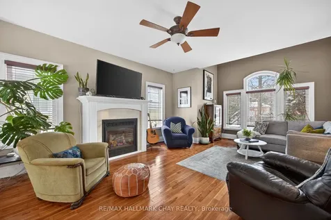 75 62nd Street S Wasaga Beach ON L9Z 1V5