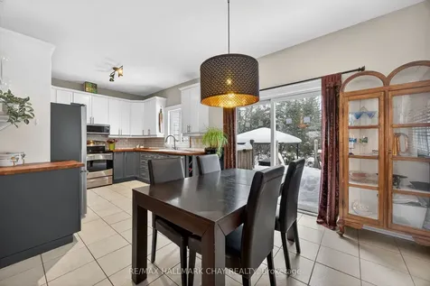 75 62nd Street S Wasaga Beach ON L9Z 1V5