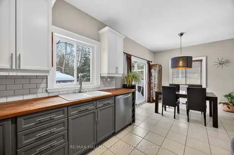 75 62nd Street S Wasaga Beach ON L9Z 1V5