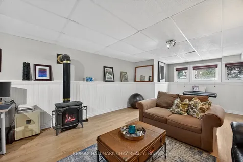 75 62nd Street S Wasaga Beach ON L9Z 1V5