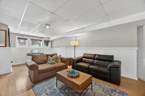 75 62nd Street S Wasaga Beach ON L9Z 1V5
