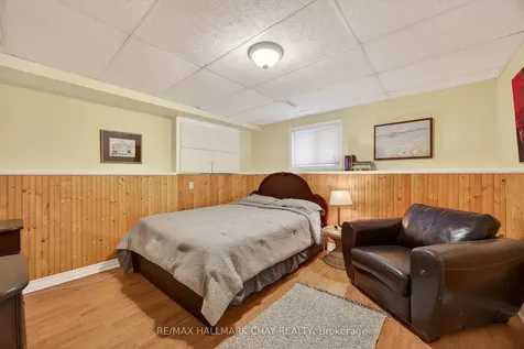 75 62nd Street S Wasaga Beach ON L9Z 1V5