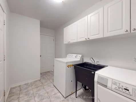 14 Gables Way Barrie ON L4N 8M3
