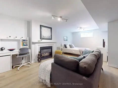 14 Gables Way Barrie ON L4N 8M3