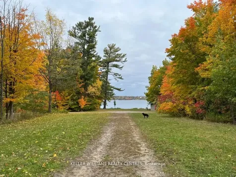 14 Gables Way Barrie ON L4N 8M3