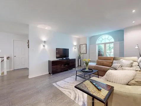 14 Gables Way Barrie ON L4N 8M3