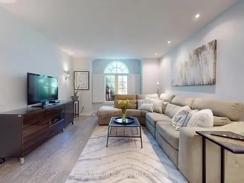 14 Gables Way Barrie ON L4N 8M3