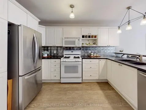 14 Gables Way Barrie ON L4N 8M3