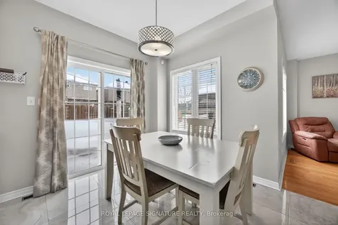 67 Penvill Trail Barrie ON L4N 5M8