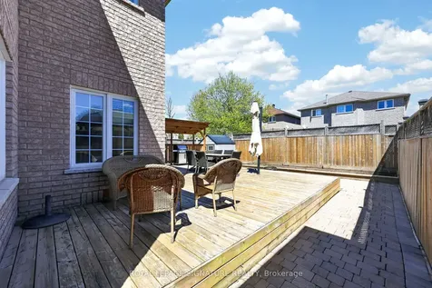 67 Penvill Trail Barrie ON L4N 5M8