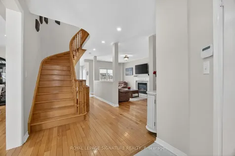 67 Penvill Trail Barrie ON L4N 5M8