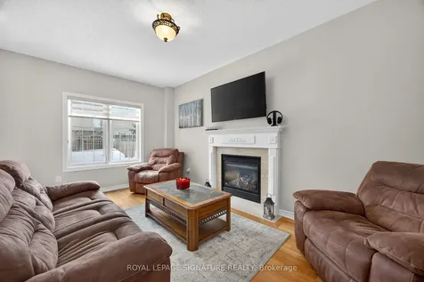 67 Penvill Trail Barrie ON L4N 5M8