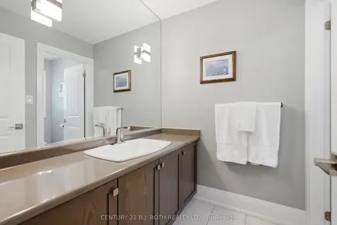 131 Trail Boulevard Springwater ON L9X 0S7