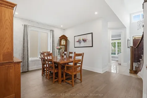 131 Trail Boulevard Springwater ON L9X 0S7