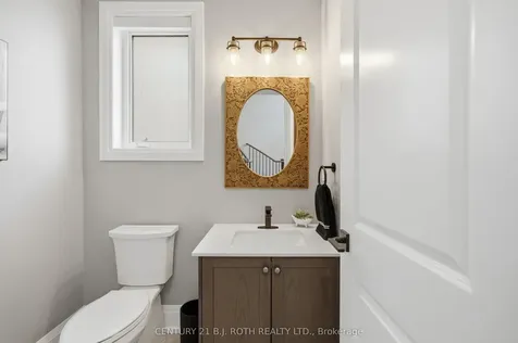 131 Trail Boulevard Springwater ON L9X 0S7