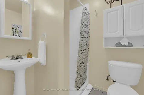 83 Eugenia Street Barrie ON L4M 1P9