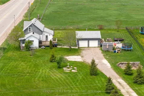 1006 Flos 4 Road E Springwater ON L0L 2K0