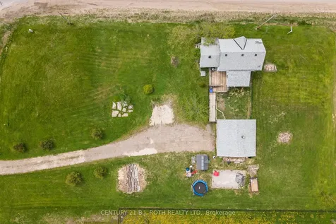 1006 Flos 4 Road E Springwater ON L0L 2K0