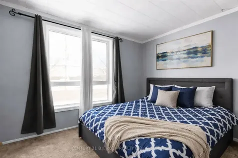 1006 Flos 4 Road E Springwater ON L0L 2K0