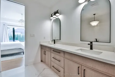 1 Morrison Place Springwater ON L9X 2A6