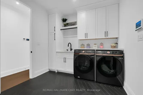 1 Morrison Place Springwater ON L9X 2A6