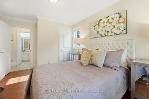 179 Greenway Drive Wasaga Beach ON L9Z 0E6