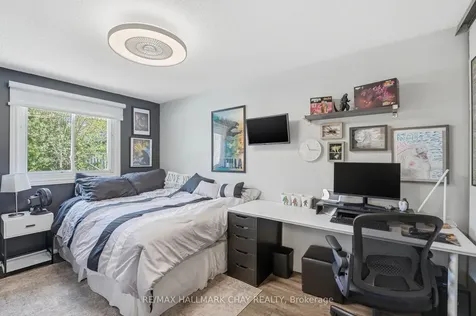 23 Gosney Crescent Barrie ON L4N 6T6