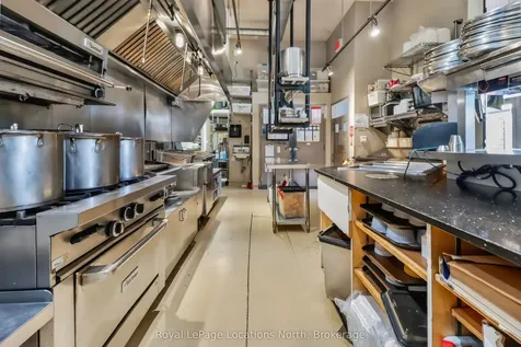 498 First Street Collingwood ON L9Y 1B8