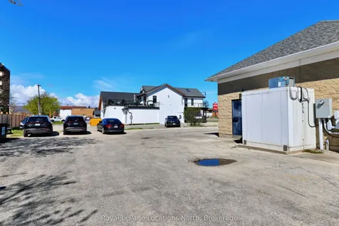 498 First Street Collingwood ON L9Y 1B8