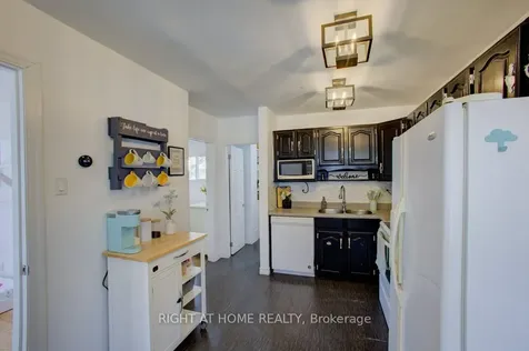 1865 River Road W Wasaga Beach ON L9Z 1L1