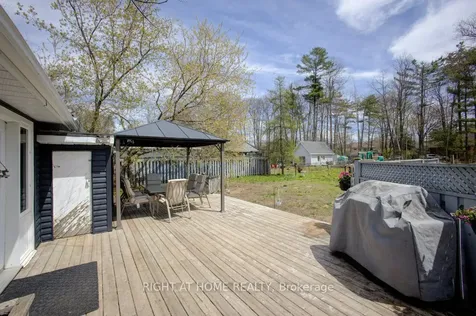1865 River Road W Wasaga Beach ON L9Z 1L1