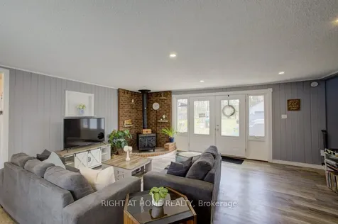 1865 River Road W Wasaga Beach ON L9Z 1L1