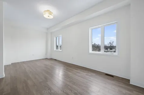 17 Bedford Estates Crescent Barrie ON L4N 9K5