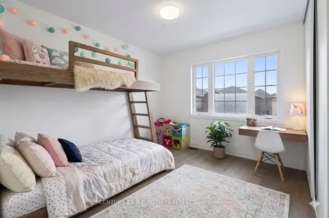 17 Bedford Estates Crescent Barrie ON L4N 9K5